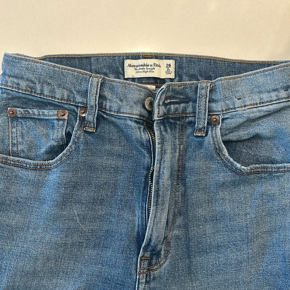 Blue jeans straight leg